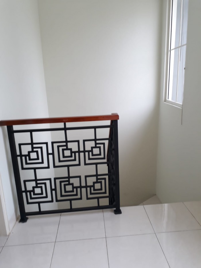 Rumah Disewakan Semi Furnished di Cluster Florencia Lippo Cikarang